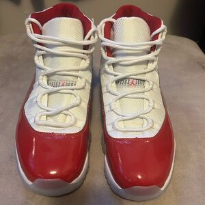 Air Jordan retro 11 ‘cherry’ size 11